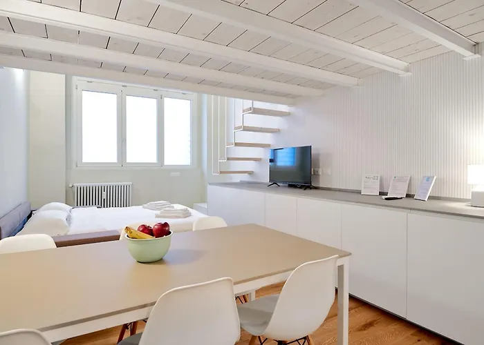 Milan Design Loft Perfect For Couples